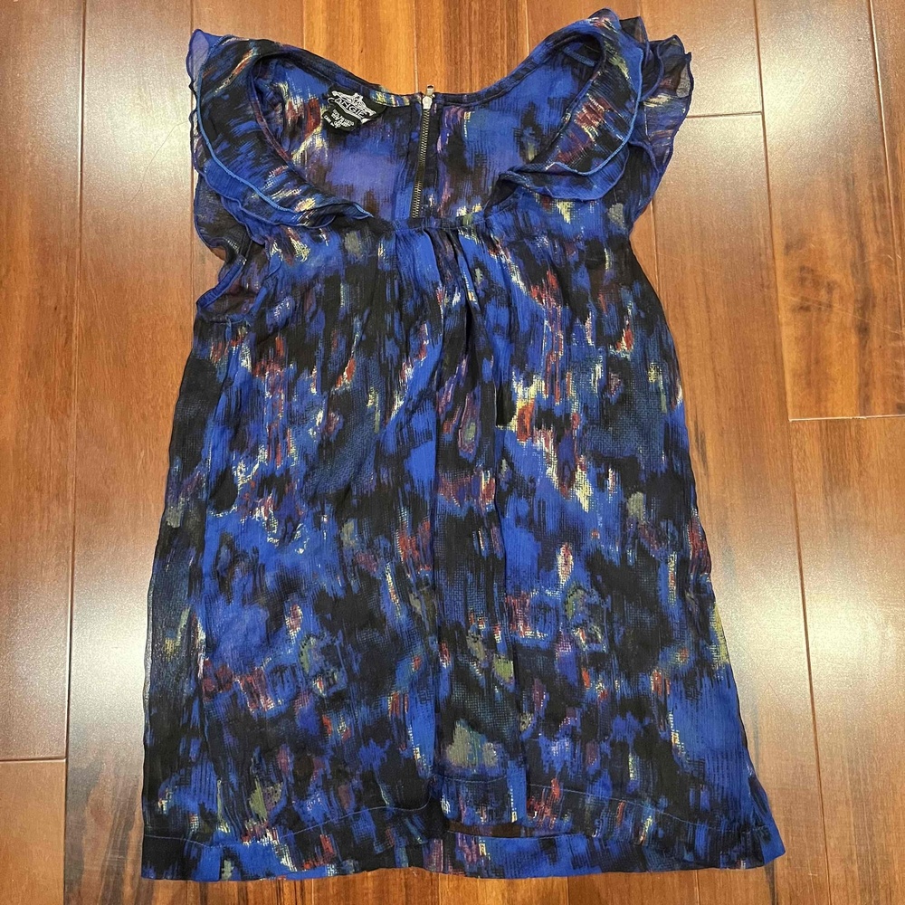 Angie Blue Blouse Top Ruffled Collar Watercolor Patterned Sleeveless Size Medium